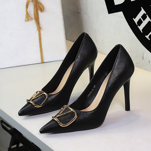 Women's Metal V Buckle Pointed Toe Super High Heel Stiletto Heel Slip On Pana Pattern