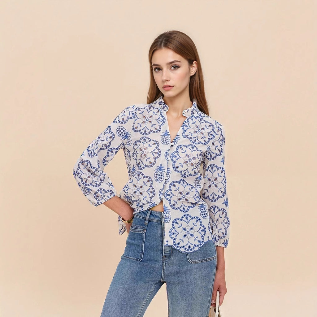 Blue and White Pattern