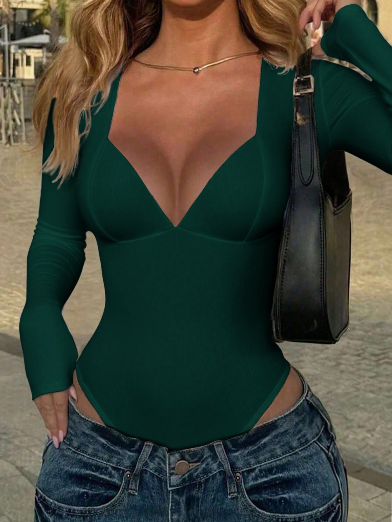 blackish green