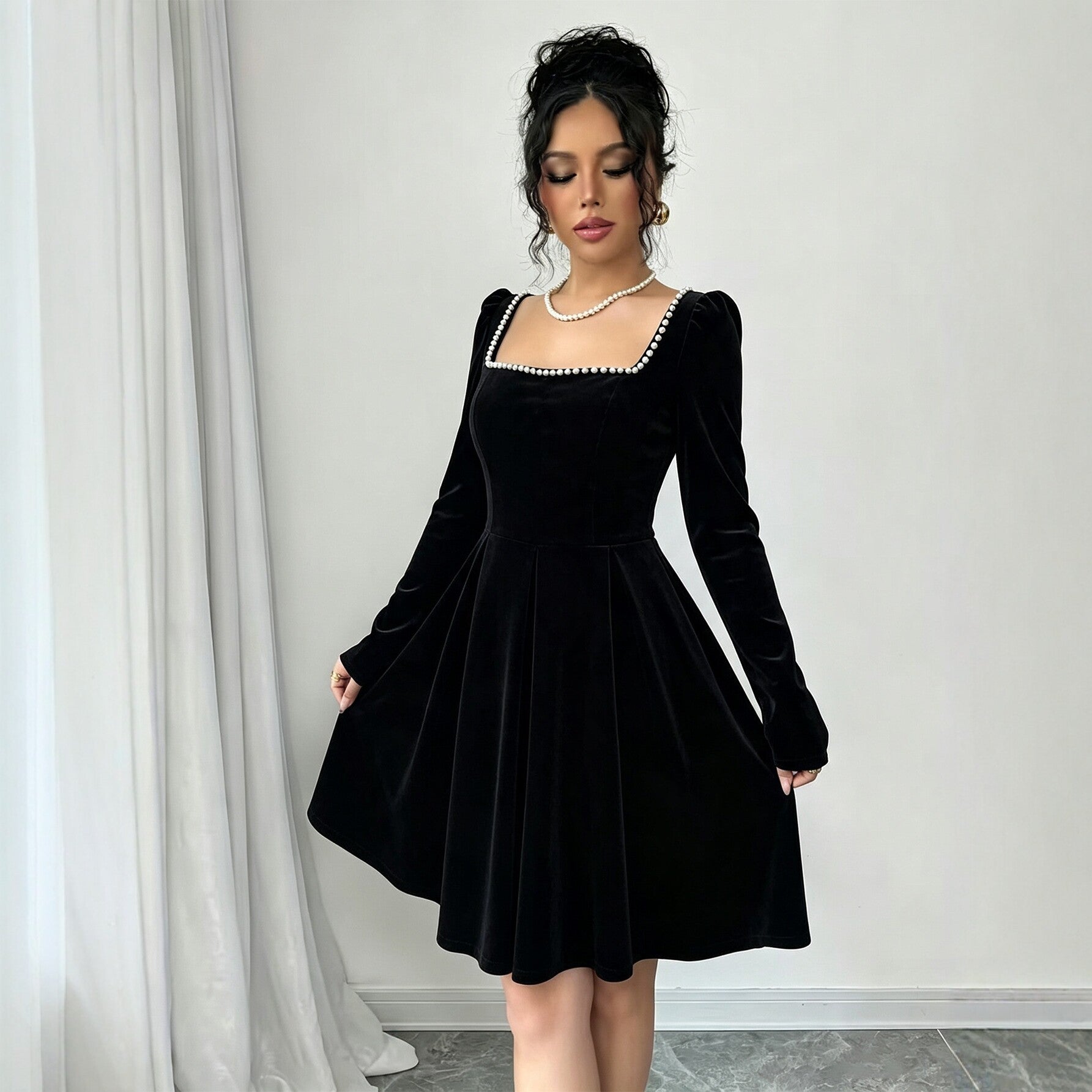 Women's Vintage Velvet Pearl-Trim Mini Dress
