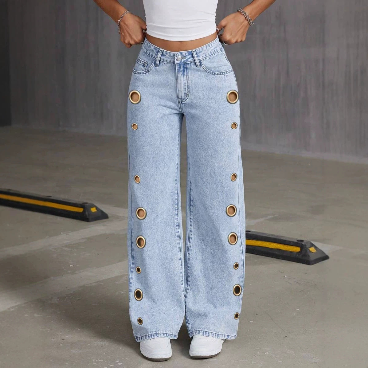 Women's Low-Rise Wide-Leg Jeans