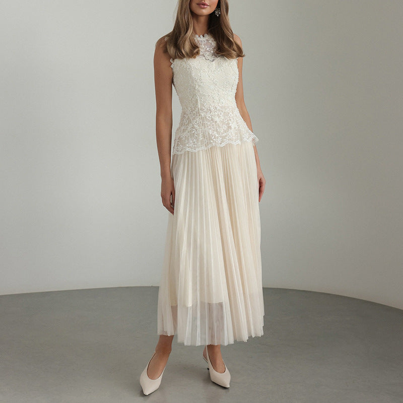 Women’s Lace-Embroidered Sleeveless Dress