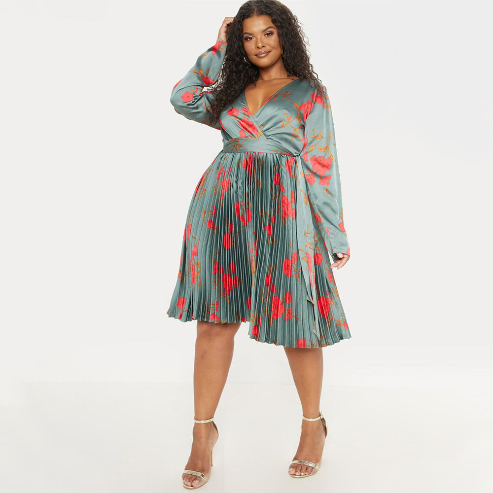 Plus-Size Floral Pleated Dress