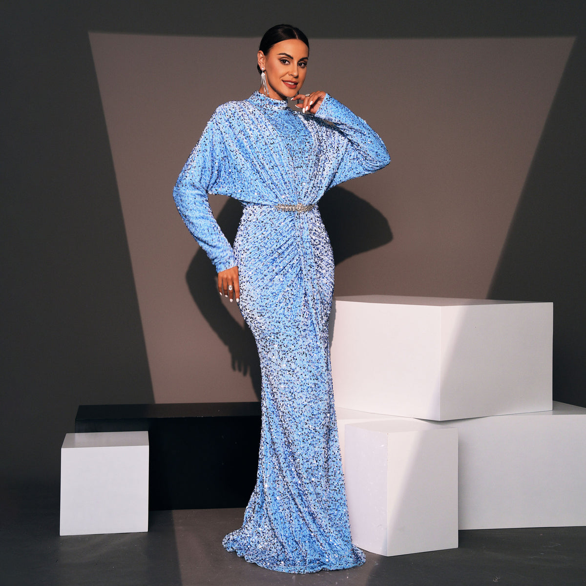 Women's Long Sleeve Long Sequined Round Neck Cocktail Evening Dress