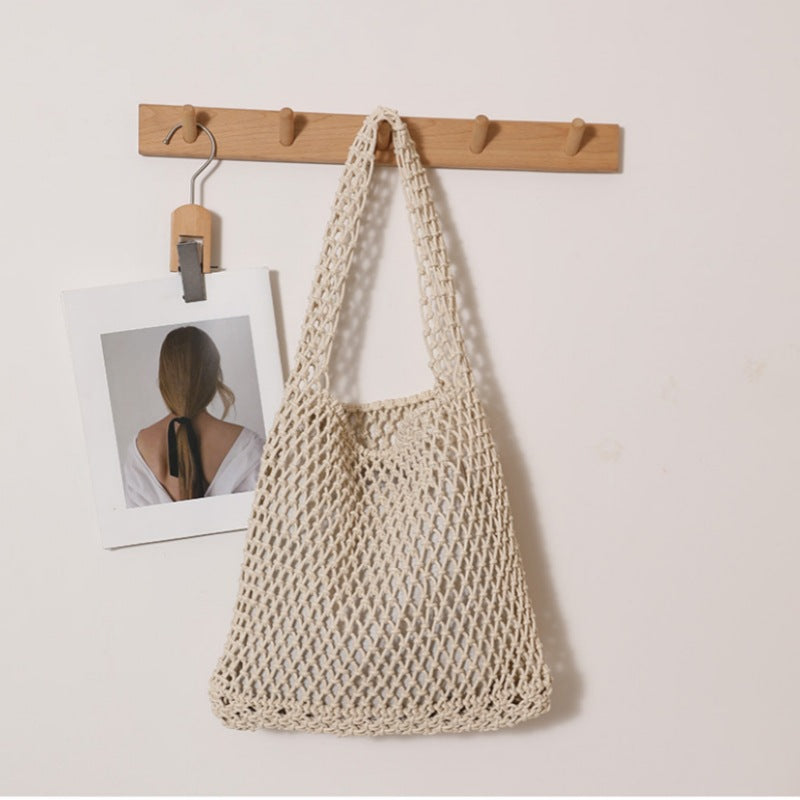 Women's Woven Straw Shoulder Beach Bag