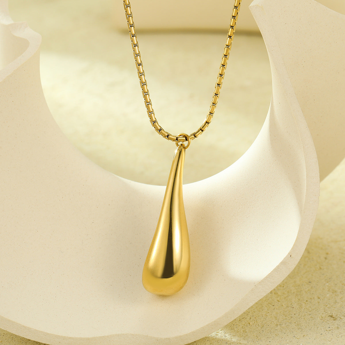 Water Drop Cutout Necklace