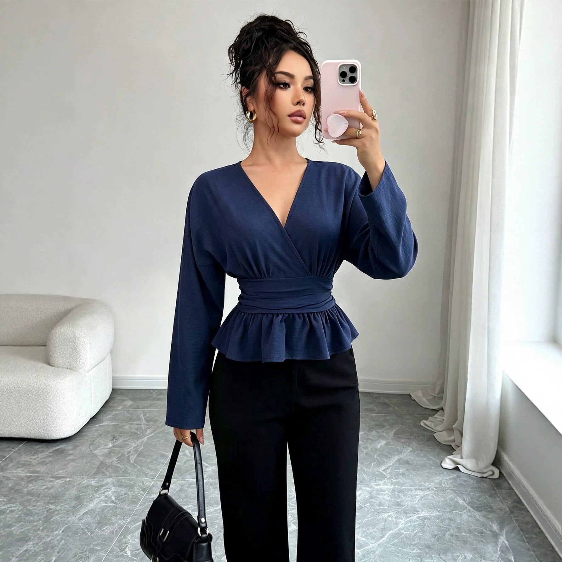Women's V-Neck Ruched Long Sleeve Top