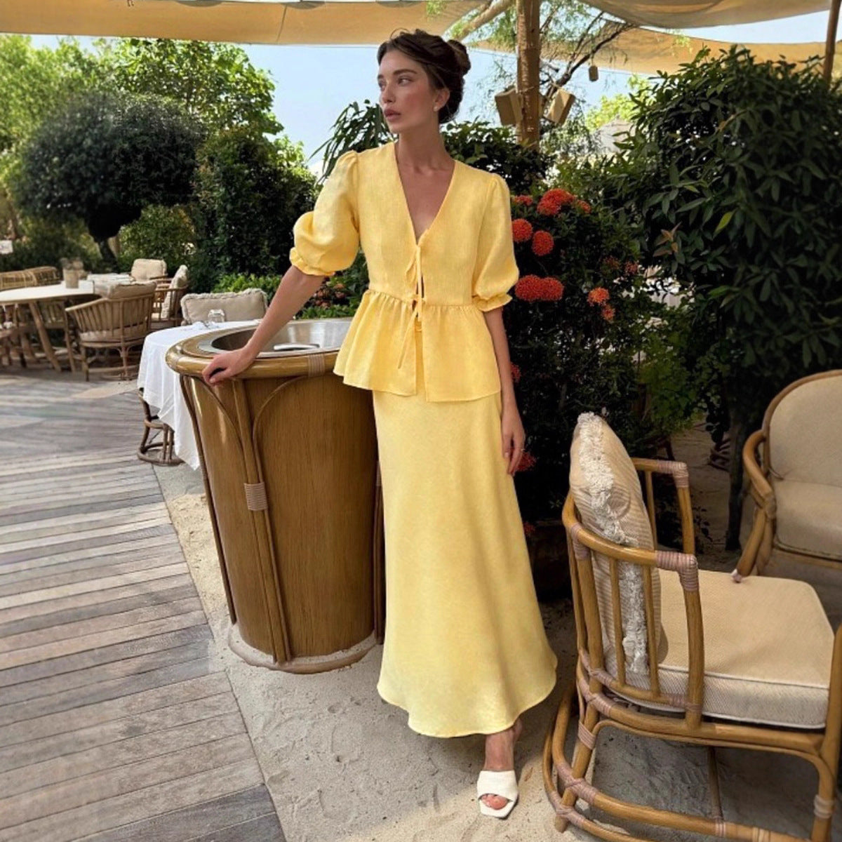 Women's Ruffled V-Neck Short-Sleeve Two-Piece Skirt Set