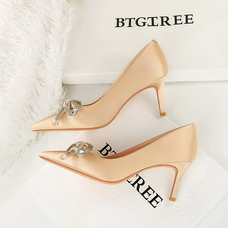 Women's Champagne Satin Pointed-Toe Pumps With Rhinestone Bow