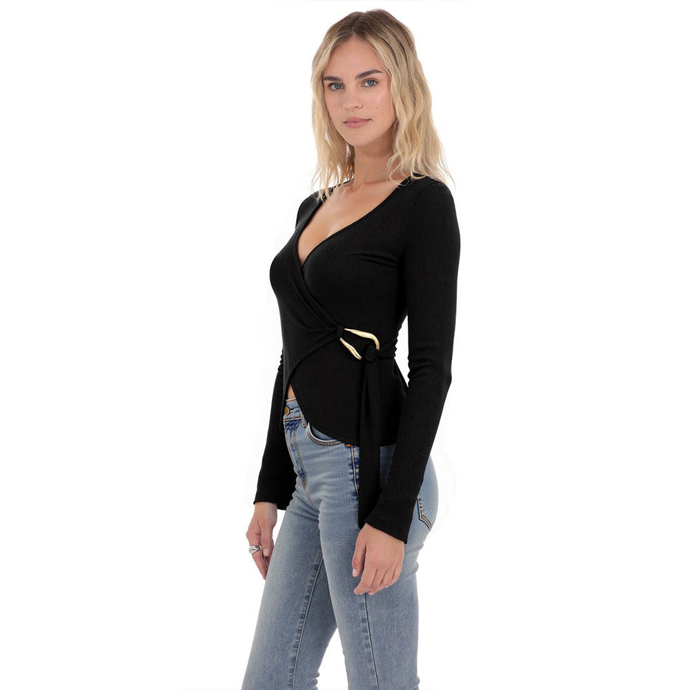 Women's French Minority Design Top Women Black V Neck Long Sleeve Nipped Waist Knit Sweater Chest Lace Up Golden Ring Decoration