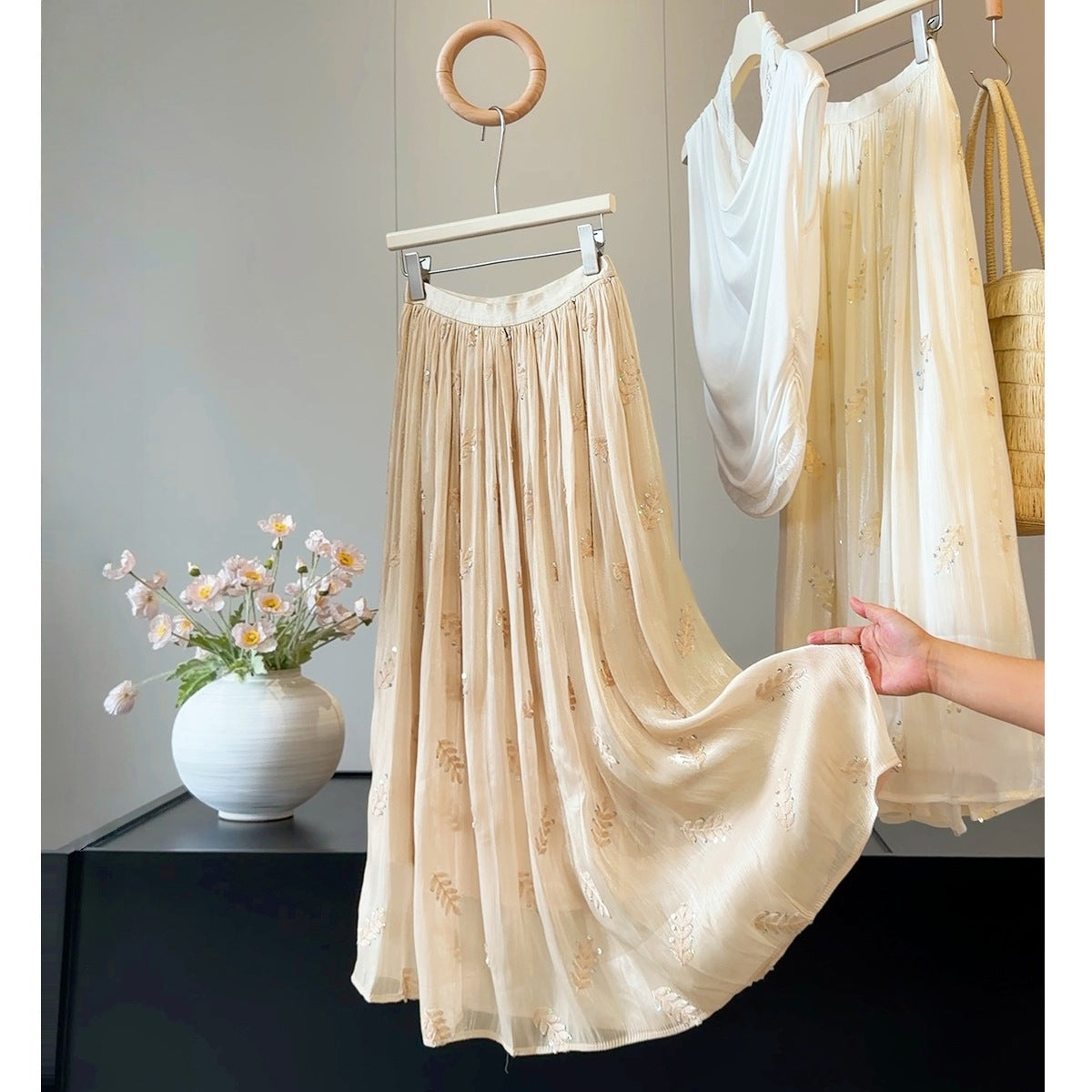 French High Grade Embroidery Sequin Streamer Yarn Women