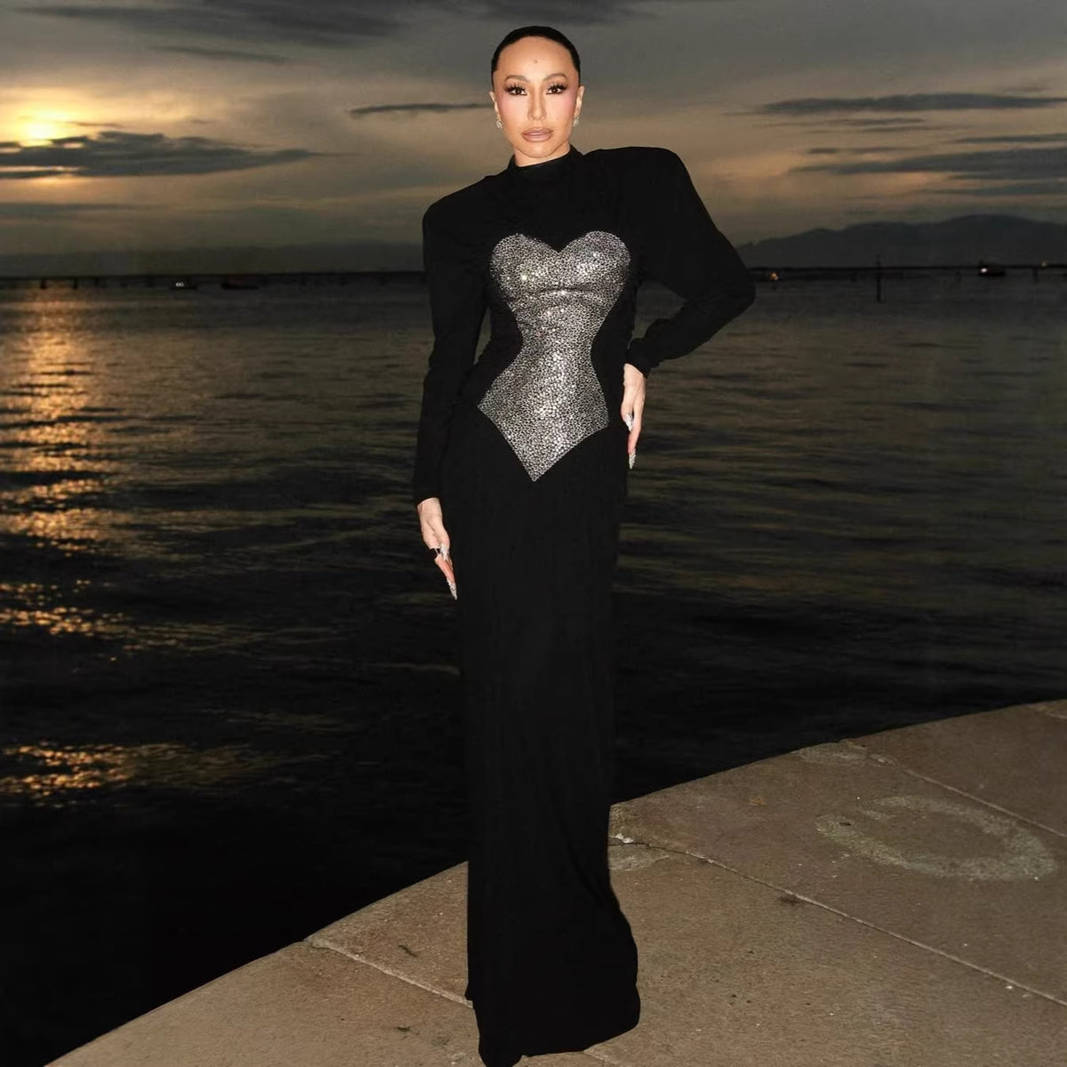 Luxury Full Diamond Peach Heart Waist Hip Hugger Black Small High Collar Shoulder