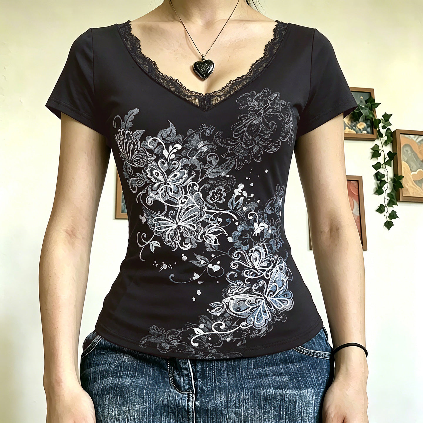 Retro Sexy Dark Printed Lace V neck Top Women Street Sexy