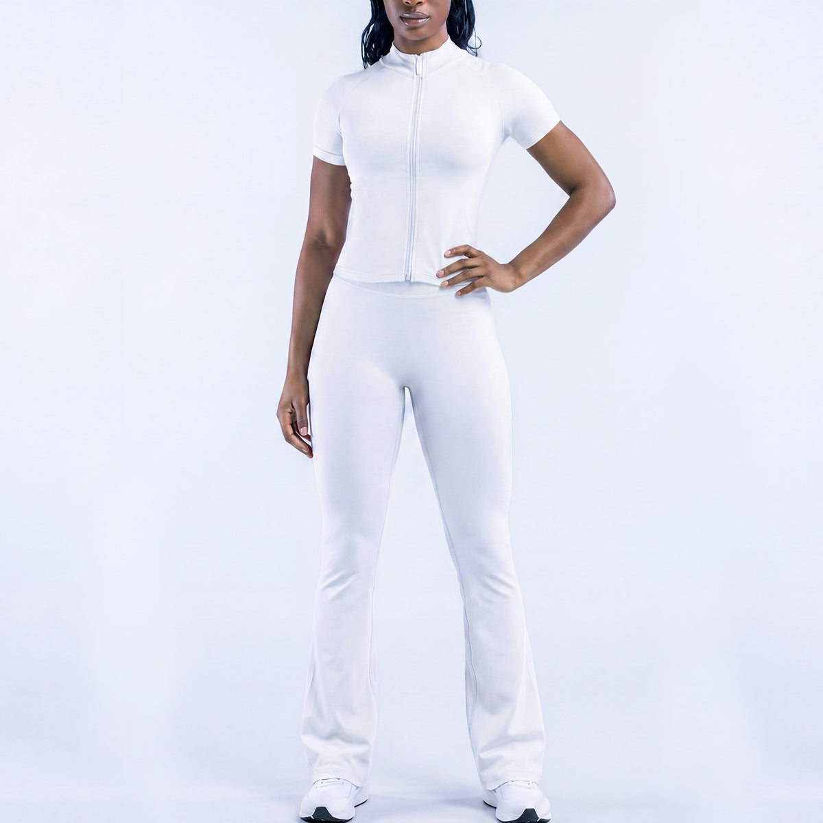 White [Short-Sleeved Trousers]]
