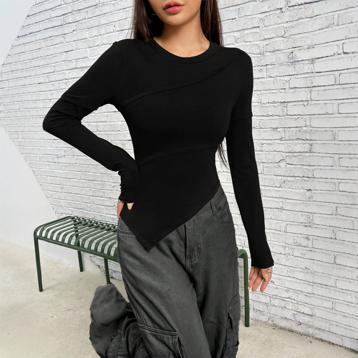 Women's Asymmetric Hem Long-Sleeve Top