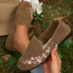 Round Toe Flat Bottom Embroidery Low Top Shoes Women Embroidery