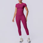 Seamless Knitted Short Sleeved Trousers Solid Color Three Section Waist Peach Hip Breathable Hip Raise Fitness Pants Yoga Set Women