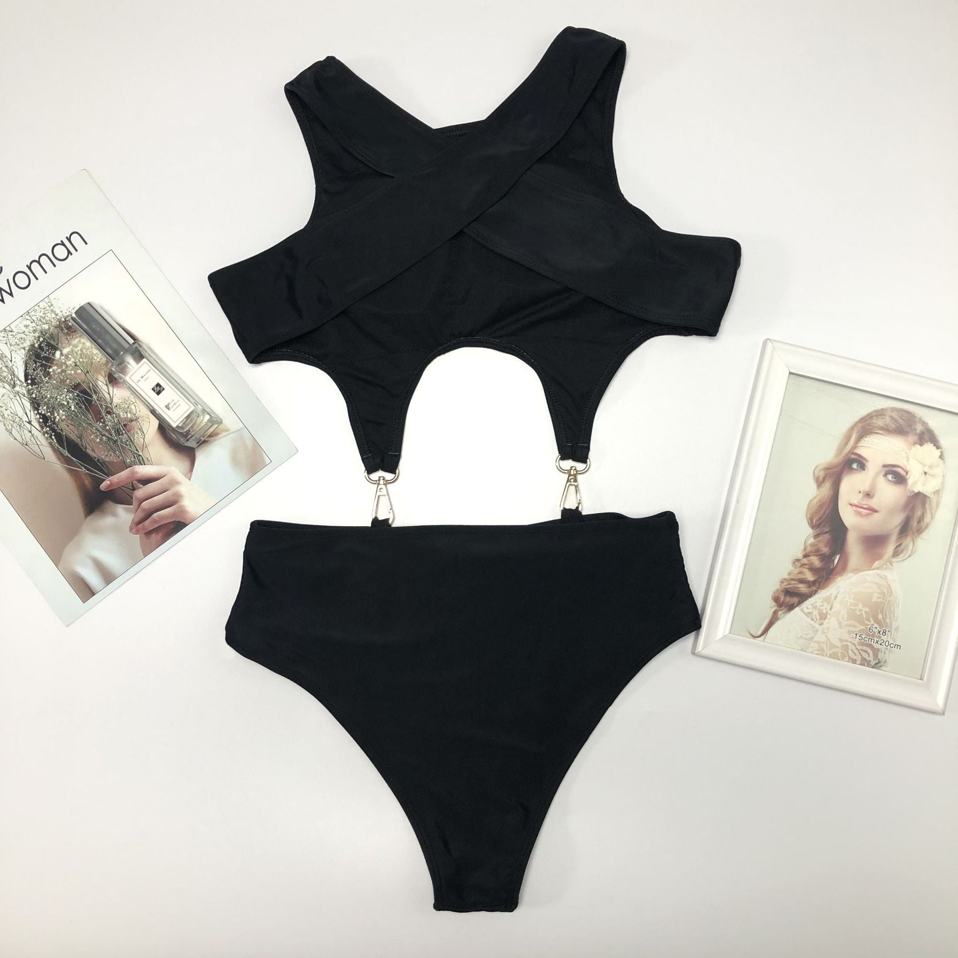 Cutout Solid One-piece Swimwear