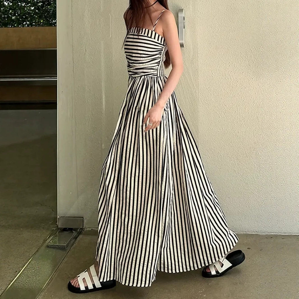 Women's Black and White Striped Pleated Maxi Dress
