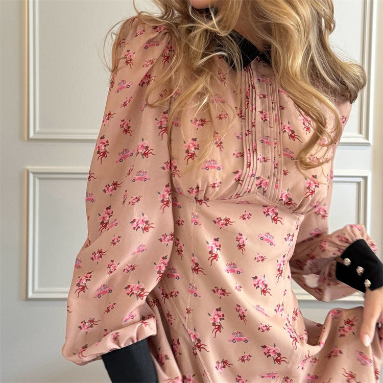 Floral Contrast Collared Pleated Dress