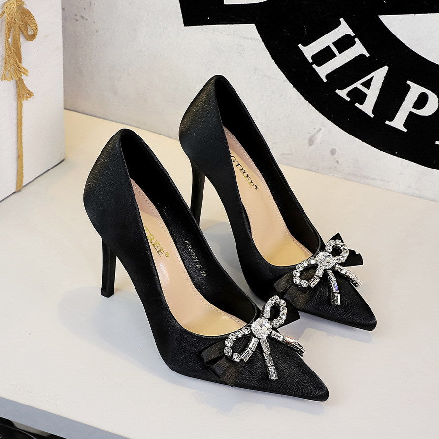 Women's Rhinestone Bow Satin Pumps