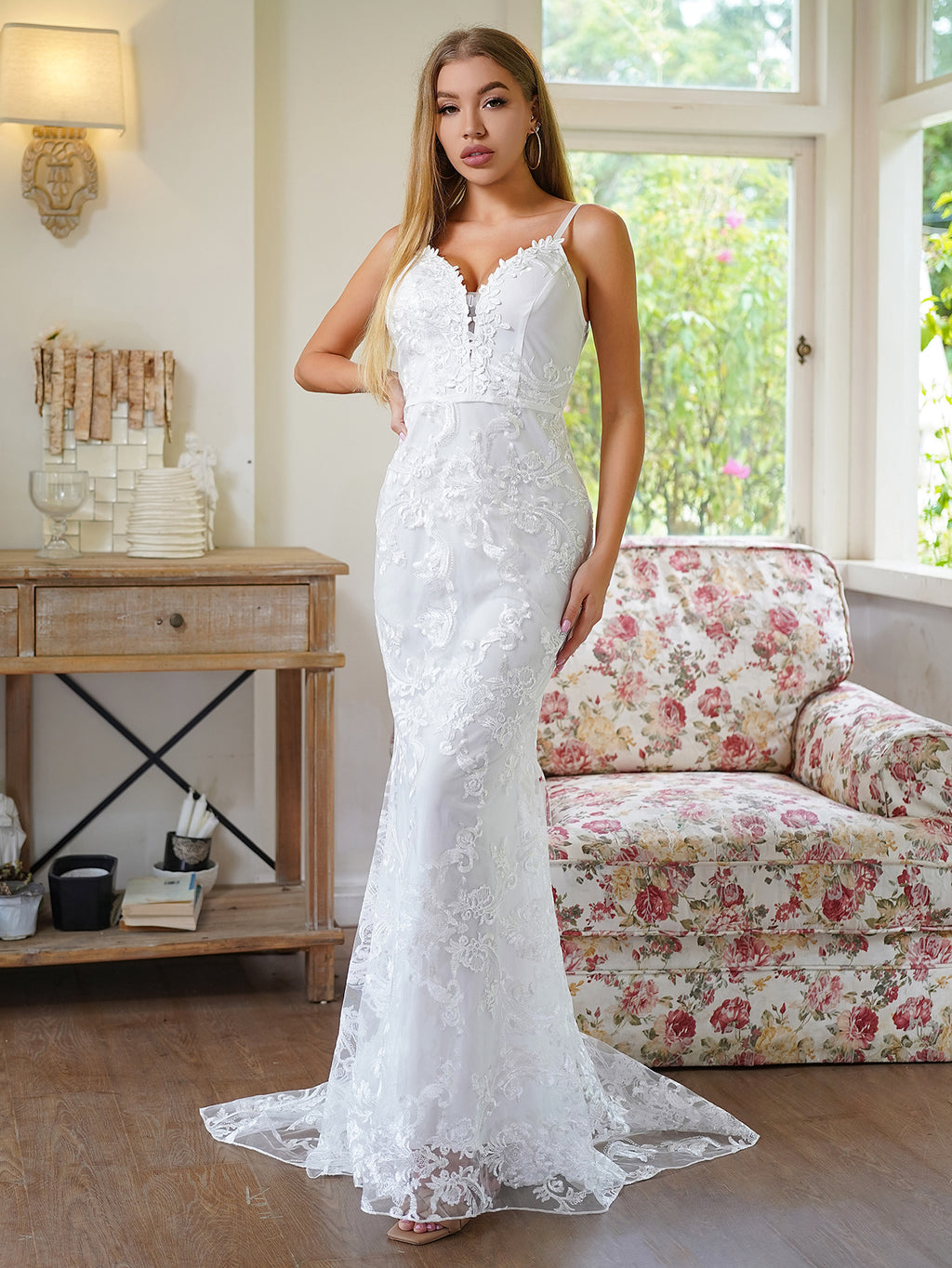 Women's Embroidered Lace Cutout Evening Maxi Dress