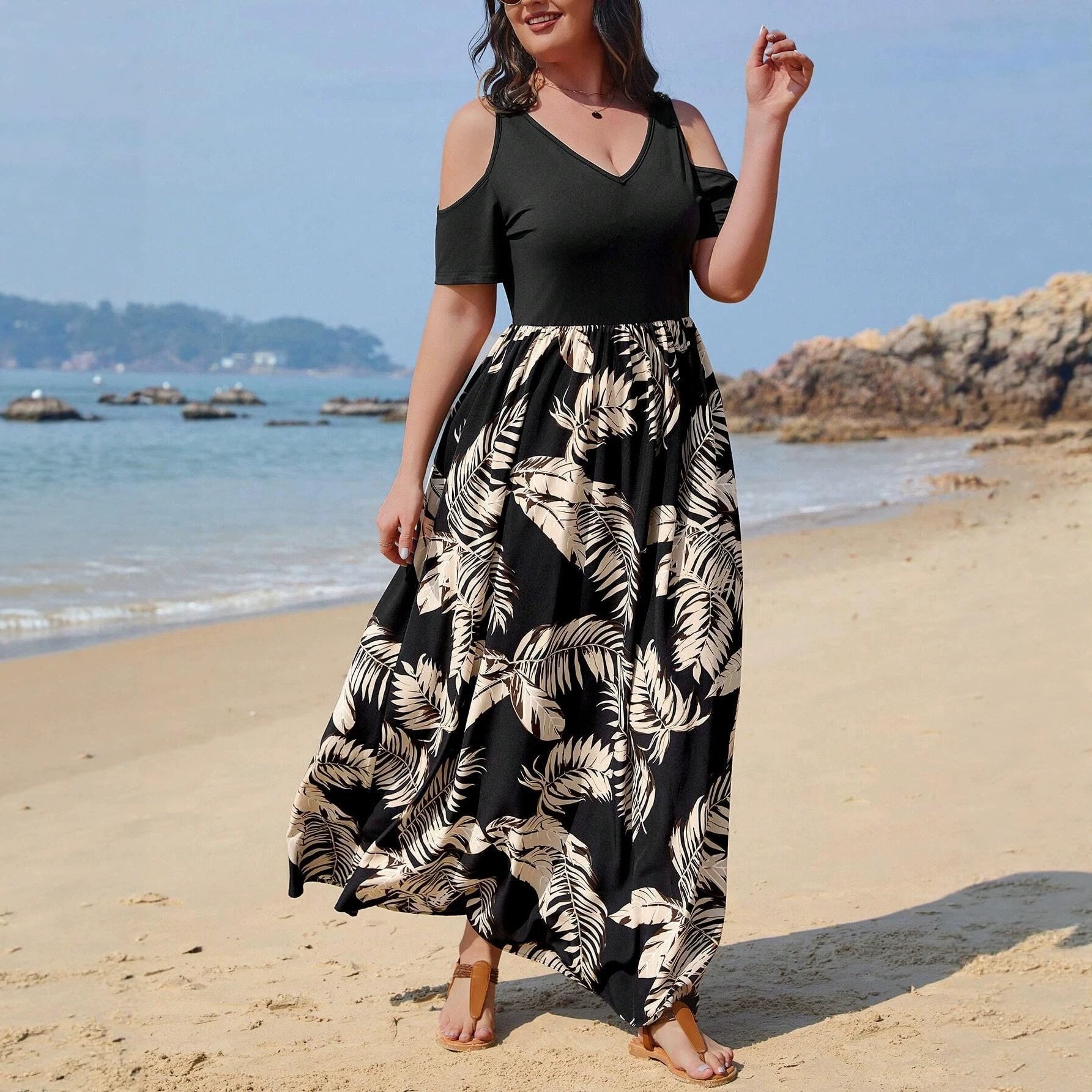 Women's Plus Size V-Neck Maxi Dress