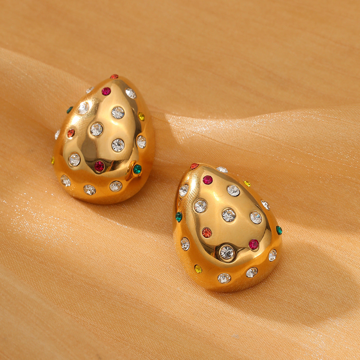 18K Gold Chubby Water Drop Earrings Diamond-Embedded Ear