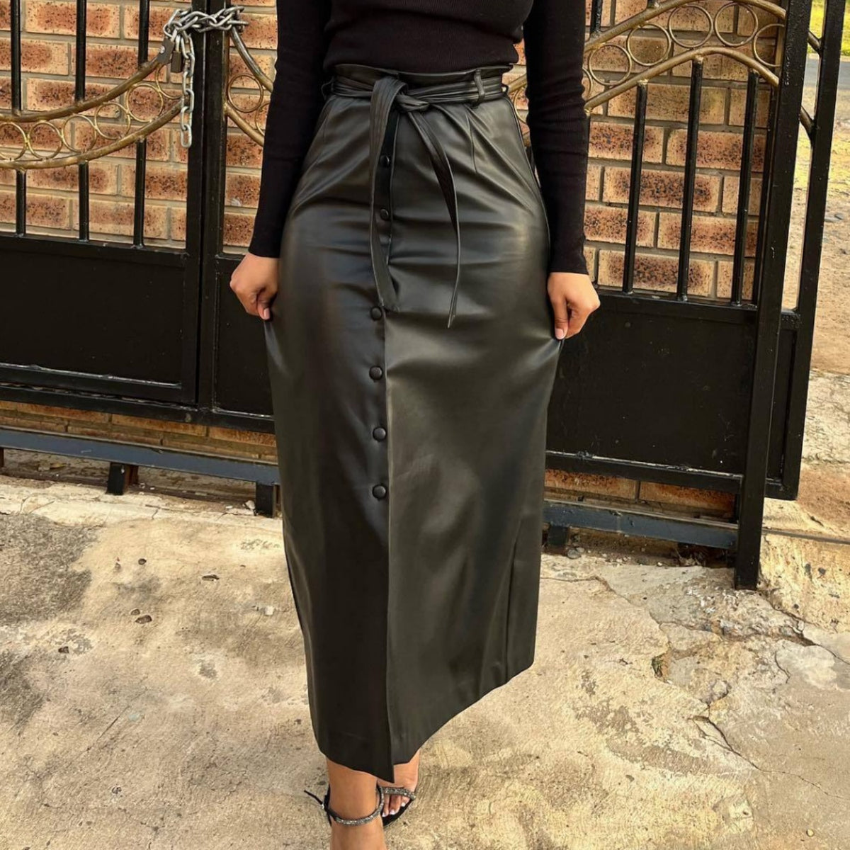 Mid-Length Black Faux Leather Bag Buckle Slit Skirt