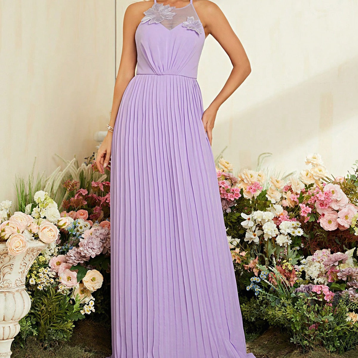 Evening Dress Halter Backless Elegant Spike Floral Lace Pleated Chiffon Swing Long Dress Summer