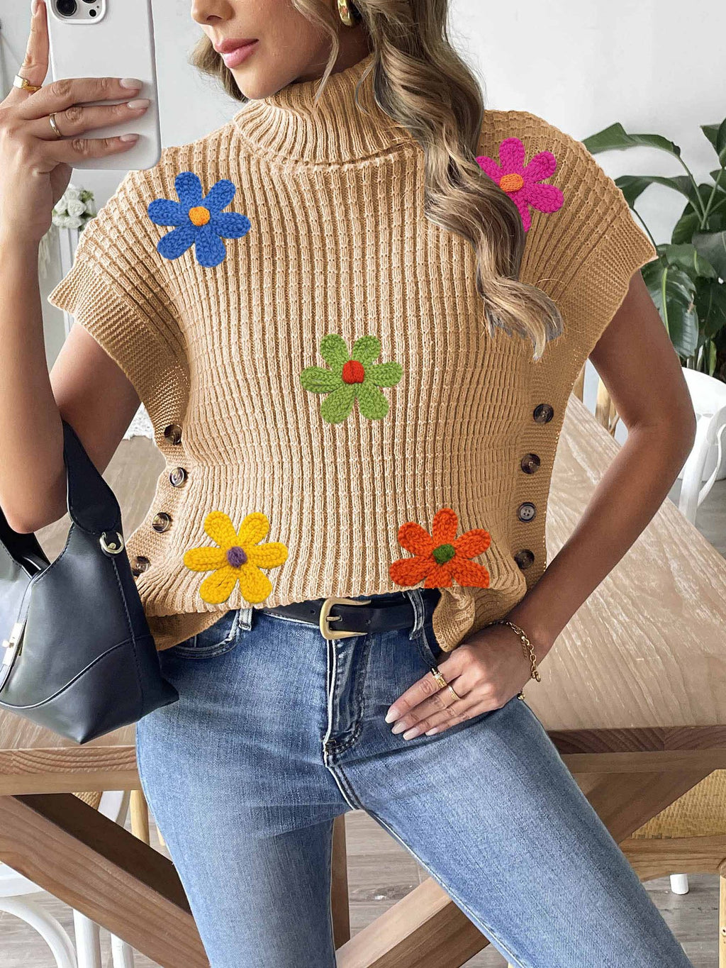 Camel 5 Wool Flowers