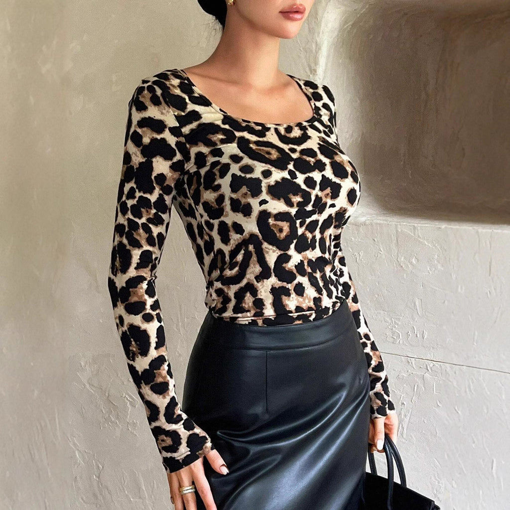 Leopard Print Scoop Neck Fitted Top