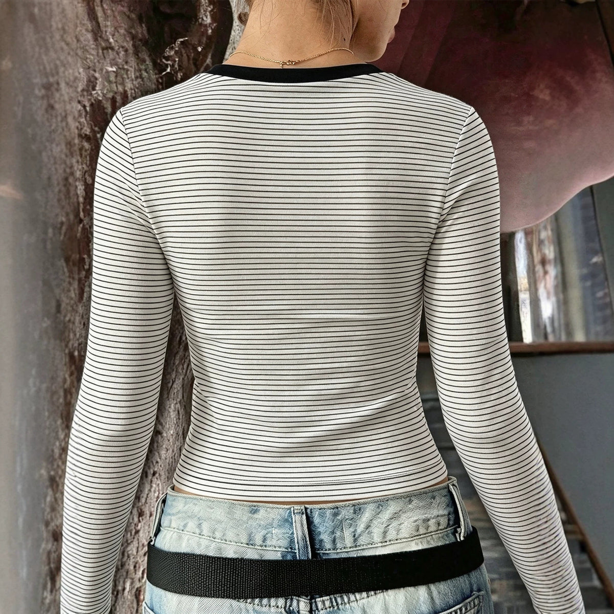 Women's V-Neck Striped Long-Sleeve T-Shirt