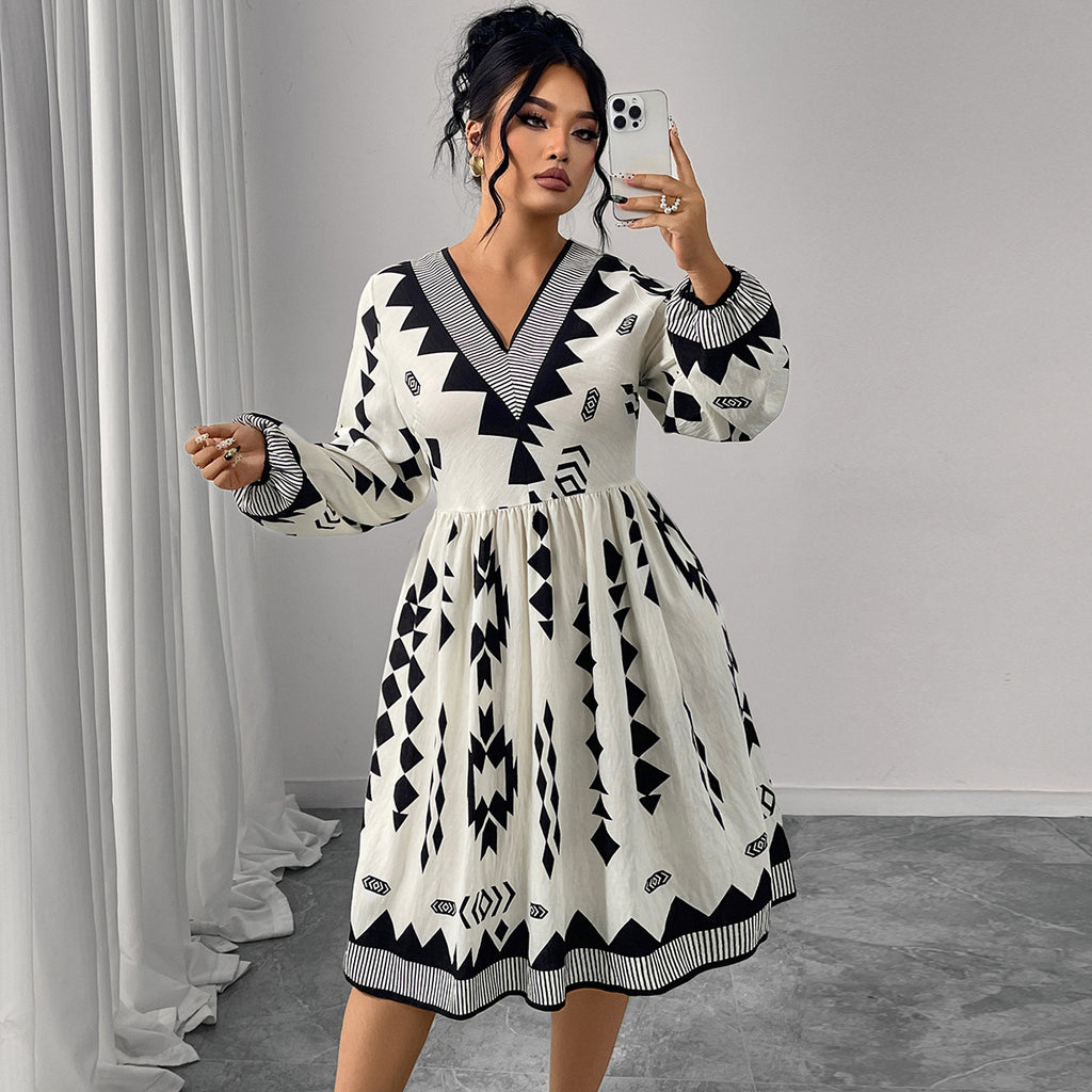 Plus Size Plump Girls Printed Puff Sleeve V-Neck High-Waist Dress