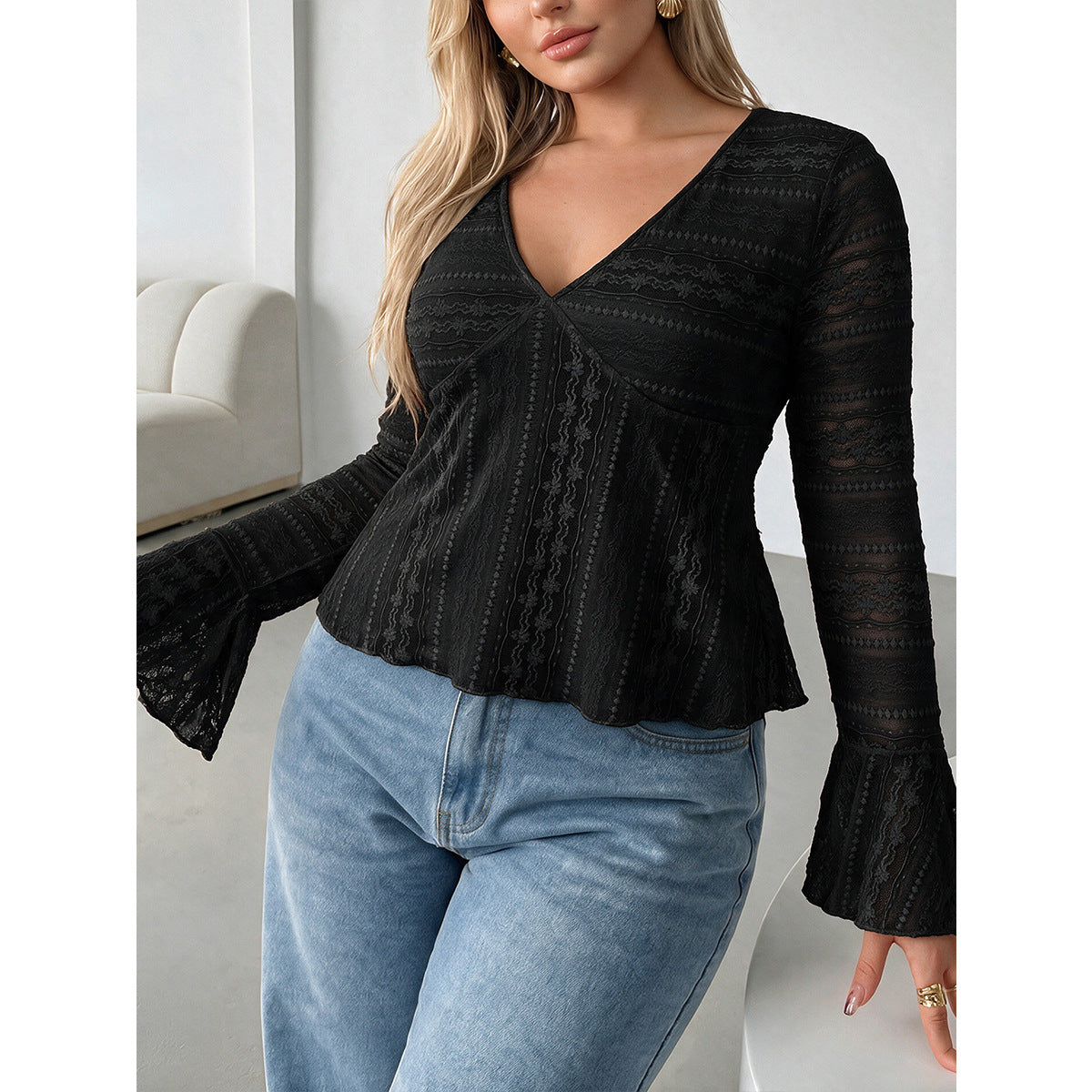 Women's V-Neck Lace-Trim Long-Sleeve Top