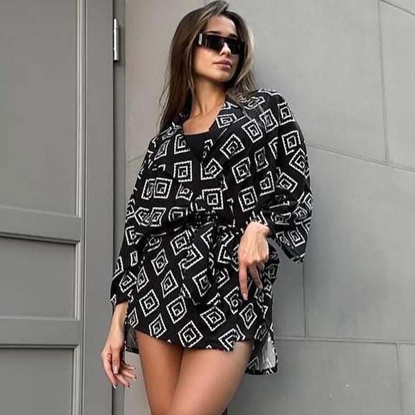 Summer Thin Ice Silk Hotel Printed Long Sleeve Nightgown Shorts Two Piece Set Ladies Homewear
