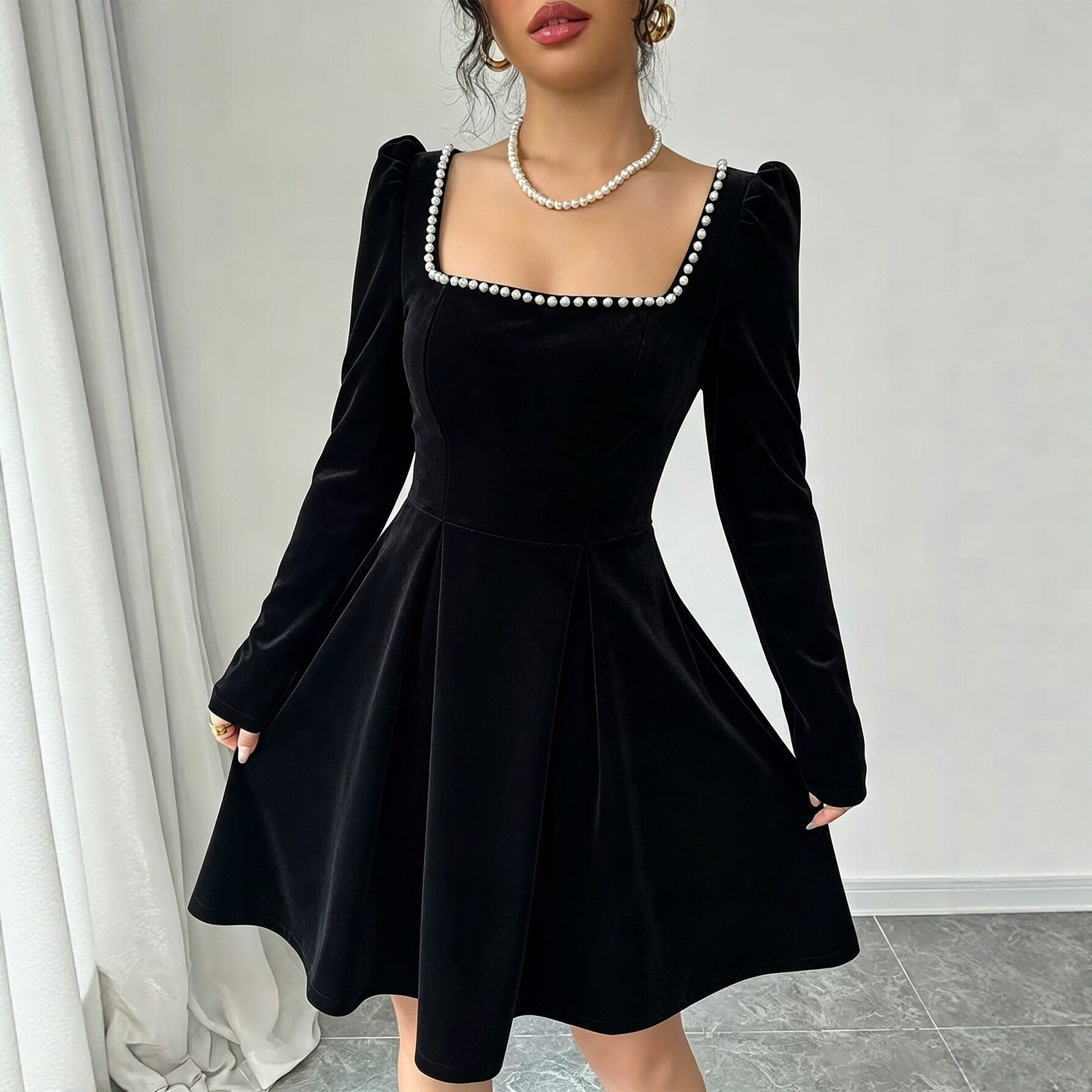 Women's Vintage Velvet Pearl-Trim Mini Dress