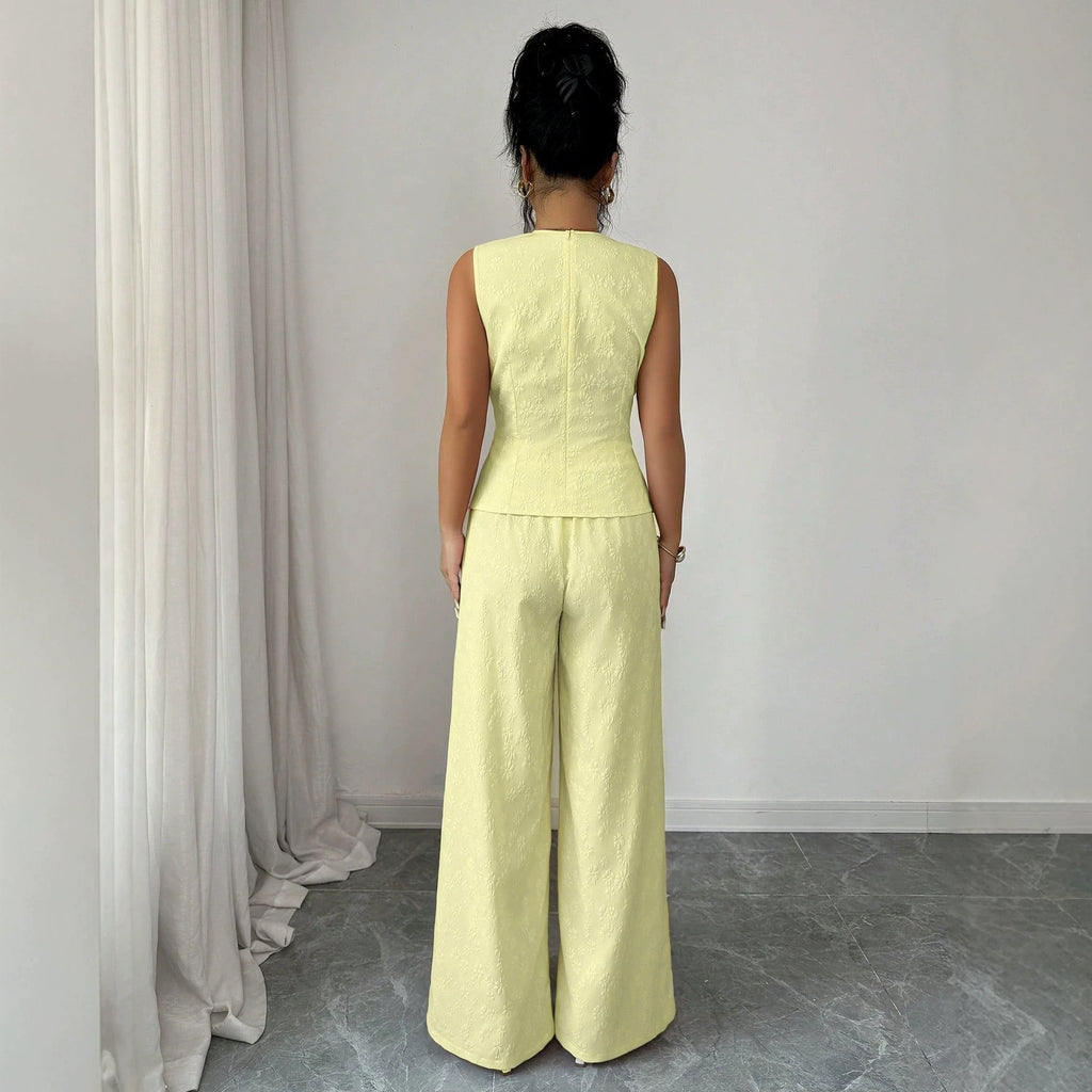 Loose Slim Fit Trendy Thin Looking Western Casual Adult Lady like Woman Short Women Wear Set