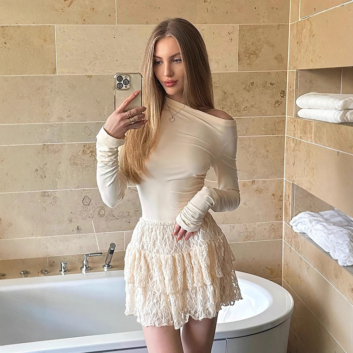 French Oblique Shoulder Solid Color Lace Stitching Long Sleeved Dress Women off Shoulder Slim Fit Figure Flattering Tiered Dress