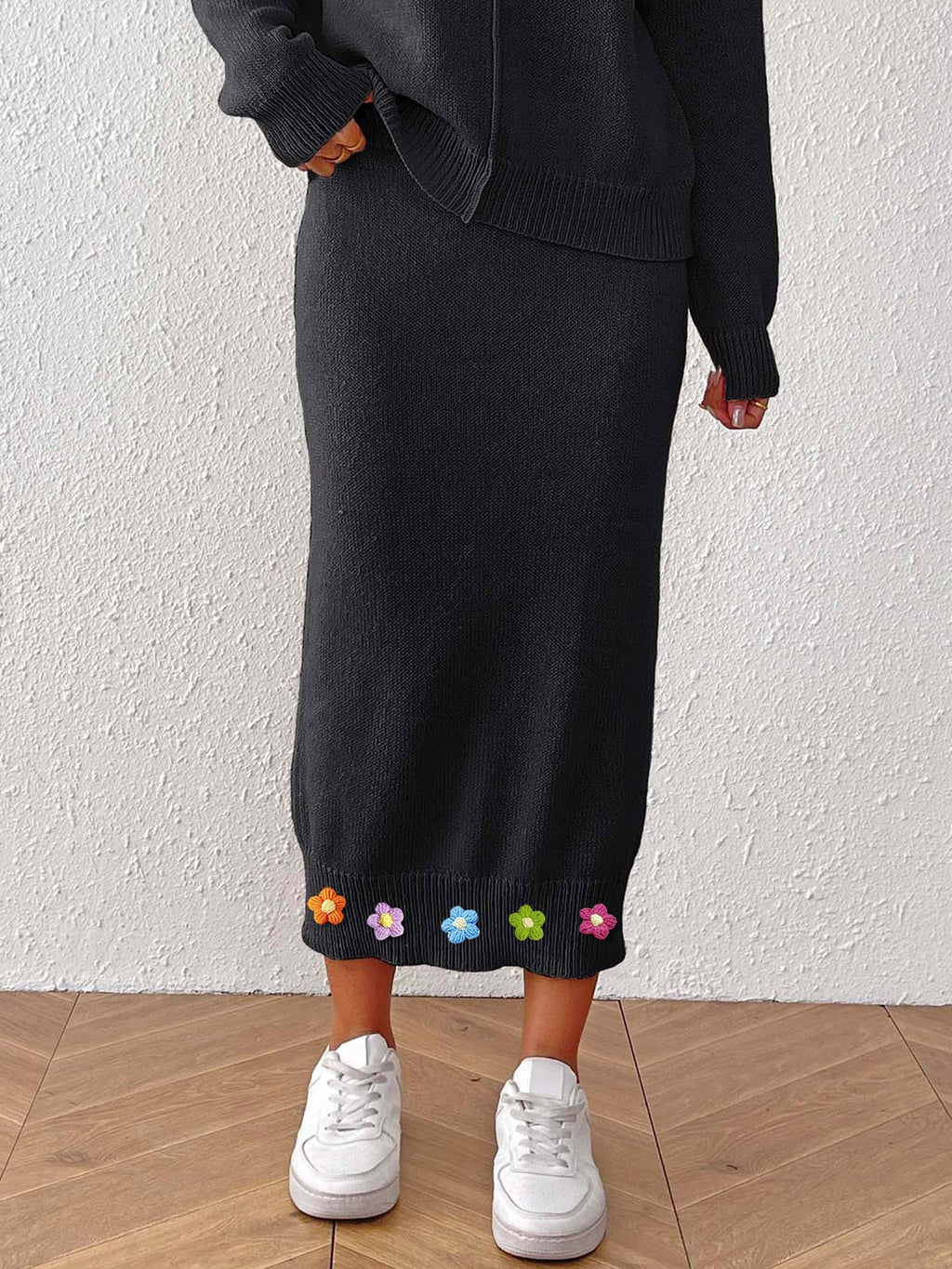 Black Skirt with 5 Flowers