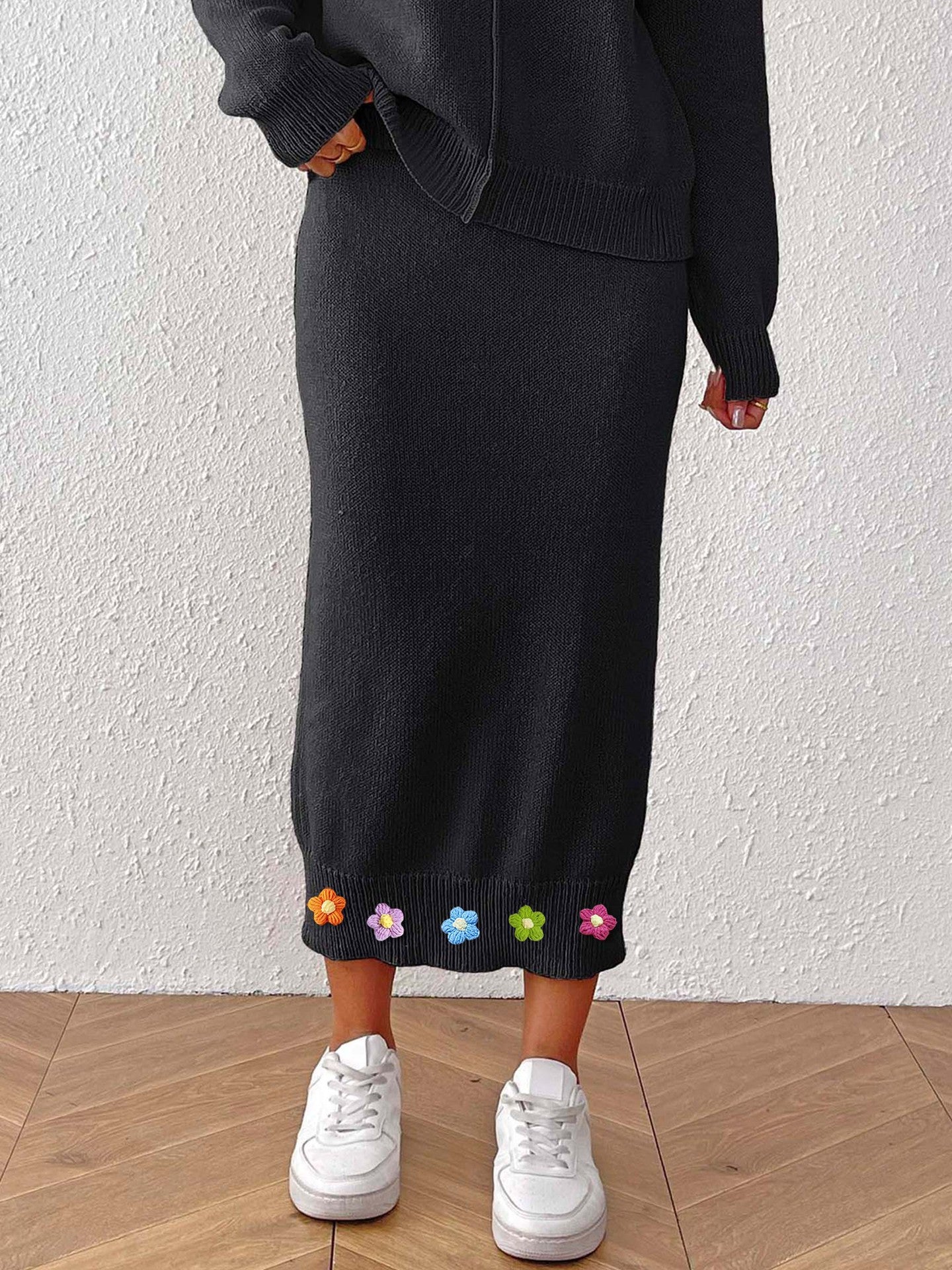 Black Skirt with 5 Flowers