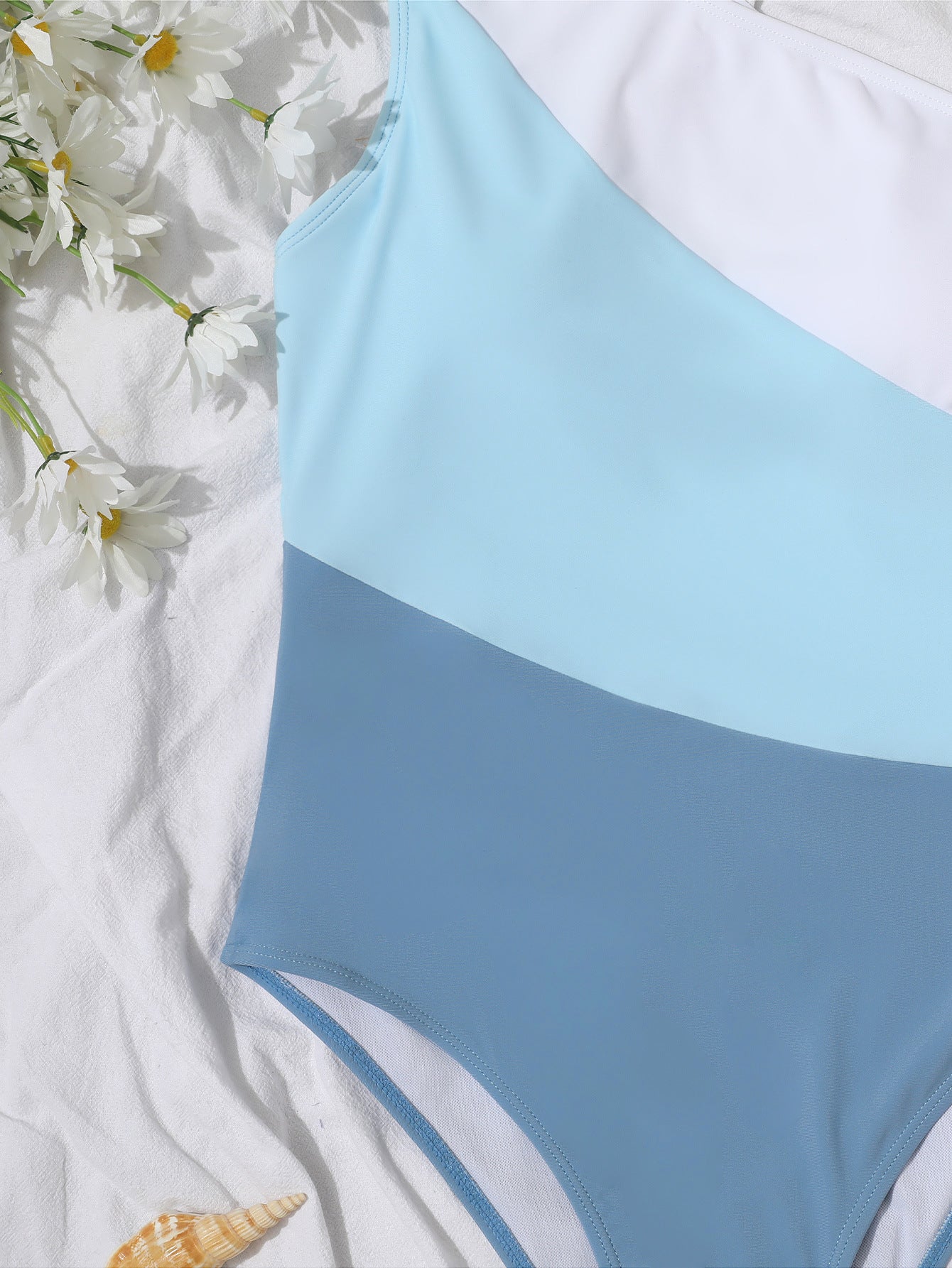Shoulder Color One-piece Swimwear