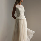 Women’s Lace-Embroidered Sleeveless Dress