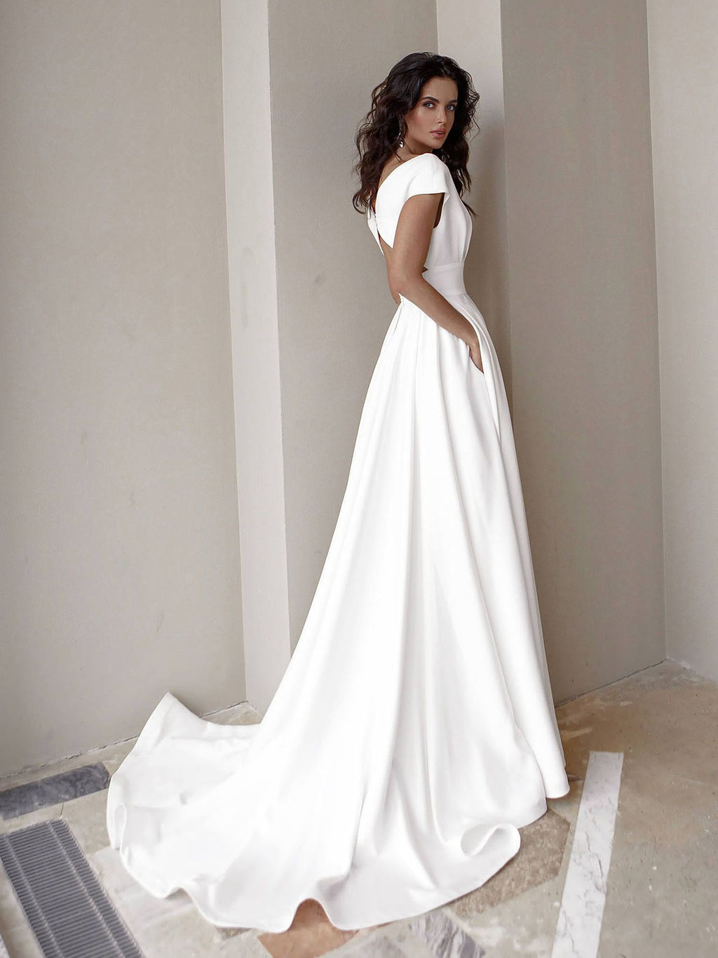 Women's Picture Chest Wrapped Ruffled White Medium Waist Solid Color Office Maxi Dress