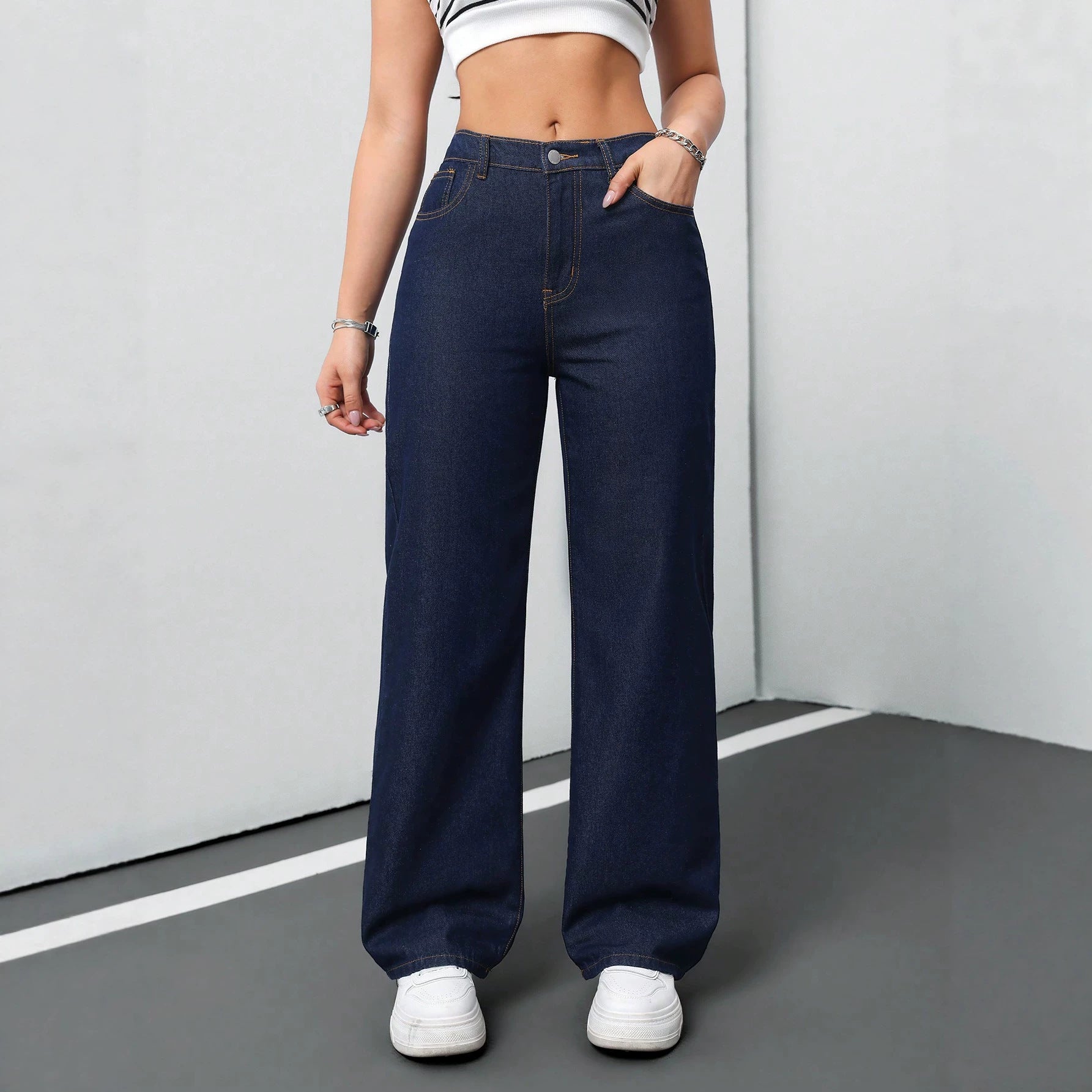 Women's Dark Wash Wide Leg Jeans